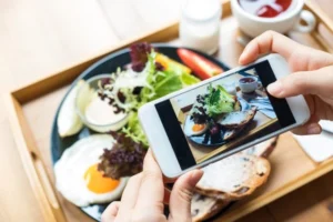 https://blokams.com/article/mengapa-review-makanan-sulit-benar-benar-netral/